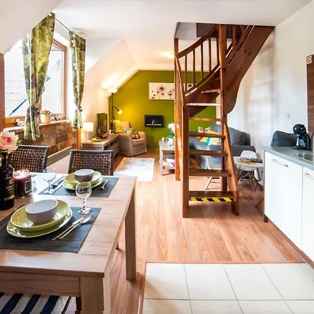 Tulanie 62 Kamzik 2 Izbovy Mezonet Deluxe Parkovanie V Podzemnej Garazi Zdarma Apartment *