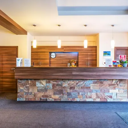 Tulanie 62 Kamzik 2 Izbovy Mezonet Deluxe Parkovanie V Podzemnej Garazi Zdarma Apartament Donovaly