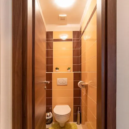 Apartament Tulanie 62 Kamzik 2 Izbovy Mezonet Deluxe Parkovanie V Podzemnej Garazi Zdarma *